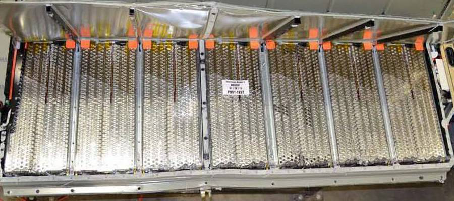battery box with 6mm thick steel walls